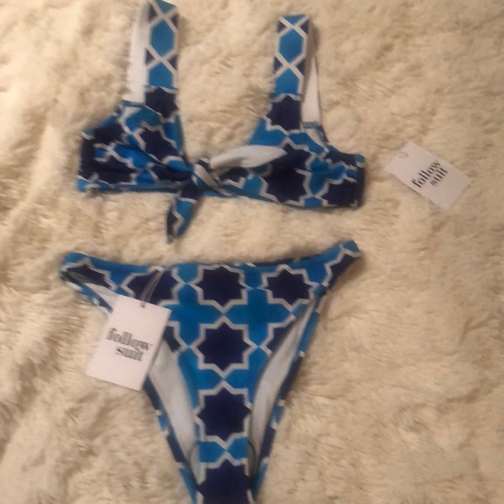 Bathing suit 2 piece